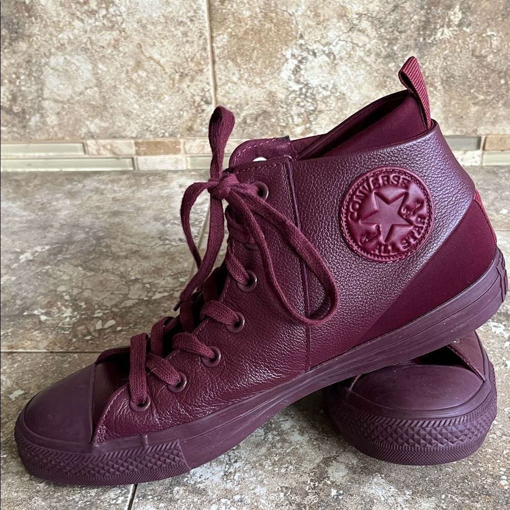 Converse All Star Women's Burgundy Leather Sneakers Women’s 10